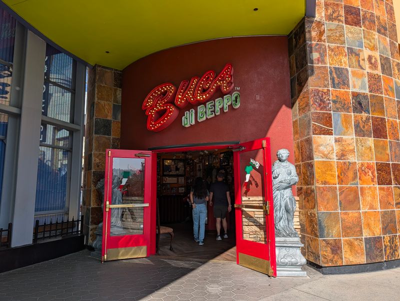 Buca di Beppo, Universal CityWalk
