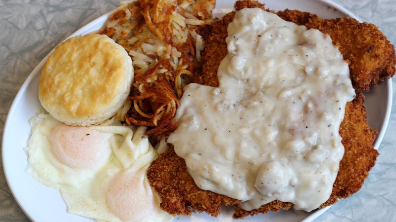 11 Ohio Spots Serving Tenderloin Sandwiches Locals Can't Get Enough Of - Decor Hint Delaney’s Diner