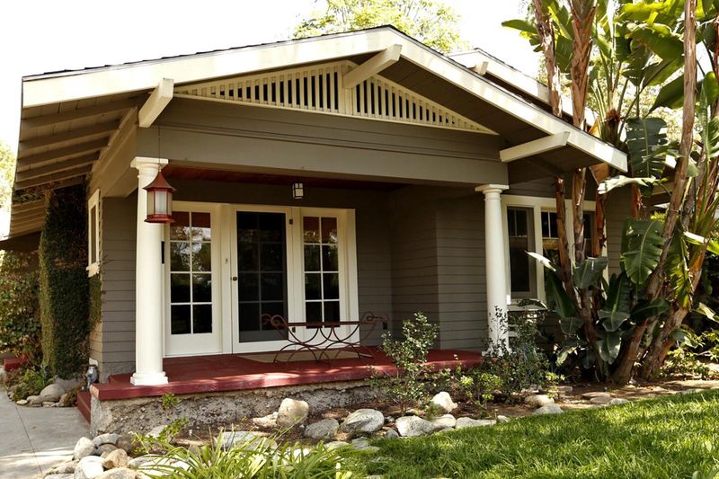 7 Types Of California Homes Expected To Drop In Value By The End Of 2025 While 7 Continue To Rise - Decor Hint Compact Urban Cottages