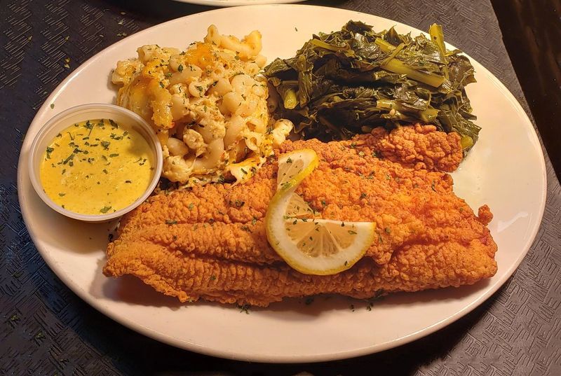 Hidden Catfish Restaurants In Rhode Island That Locals Can't Get Enough Of - Decor Hint Lincoln's Southern Comfort