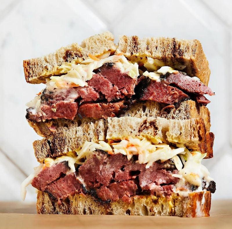 20 Washington, D.C. Delis That Might Be The Capital's Best-Kept Secret For Pastrami Lovers - Decor Hint Beresovsky's Deli