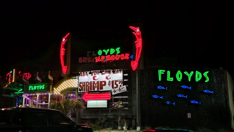 12 All-You-Can-Eat Seafood Restaurants In Florida That Are Worth A Visit - Decor Hint Floyd's Shrimp House