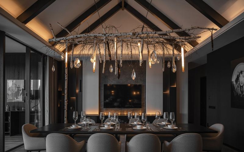 Tech-Integrated Decor Blends Innovation With Tradition