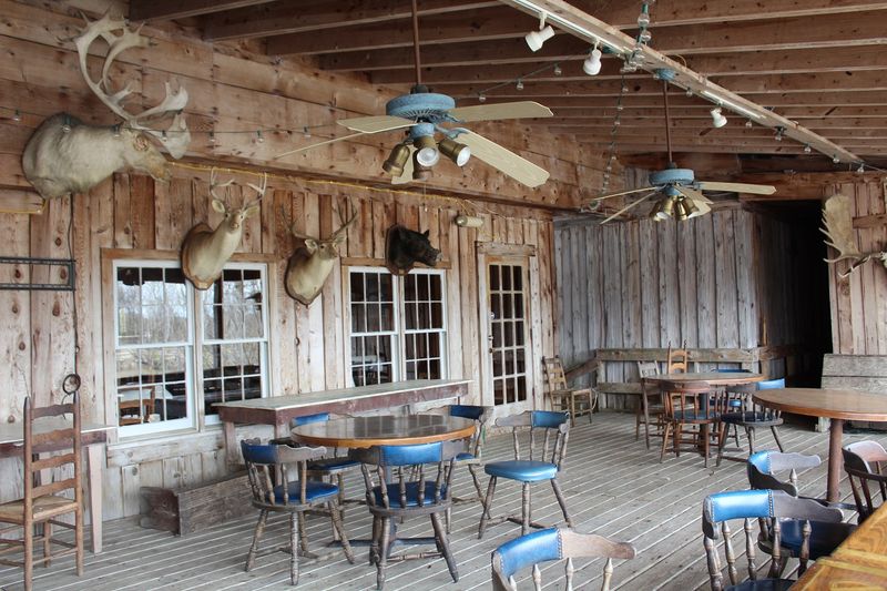 The Hidden Alabama Shack Still Serving Catfish Exactly The Way Locals Remember - Decor Hint Hunting Lodge Decor That Tells Its Own Story