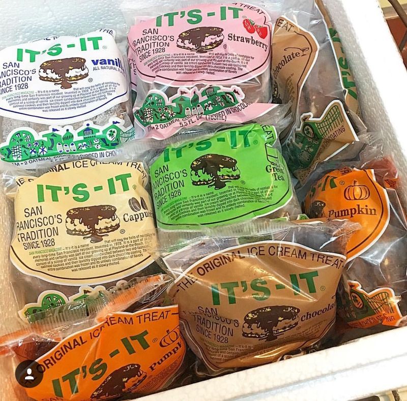 Once-Beloved California Foods Locals Say Are Nearly Impossible To Find Now - Decor Hint It's-It Ice Cream Sandwiches (Original Flavor)