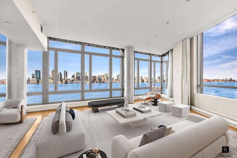 Battery Park City Waterfront Apartment
