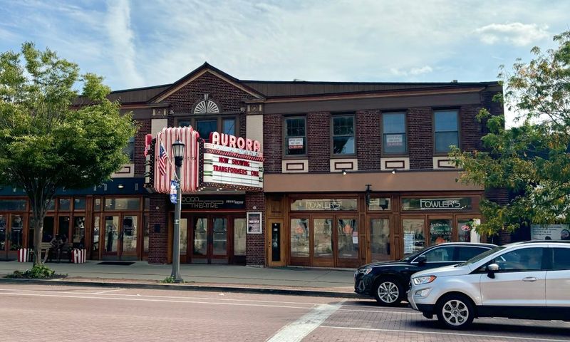 30 Charming Small Towns Across New York You'll Want To Visit - Decor Hint Aurora