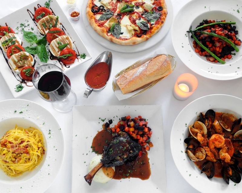 Hidden Italian Restaurants In Nevada That Locals Love To Keep Secret - Decor Hint Roma Deli & Restaurant II