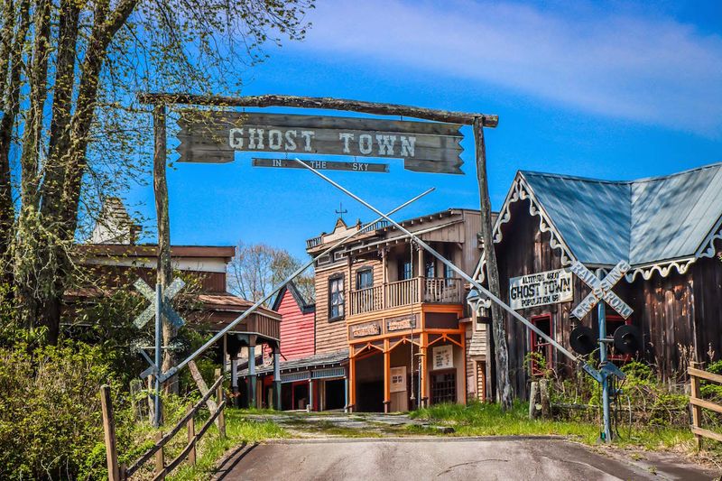 North Carolina Amusement Parks Lost But Not Forgotten - Decor Hint Ghost Town Village