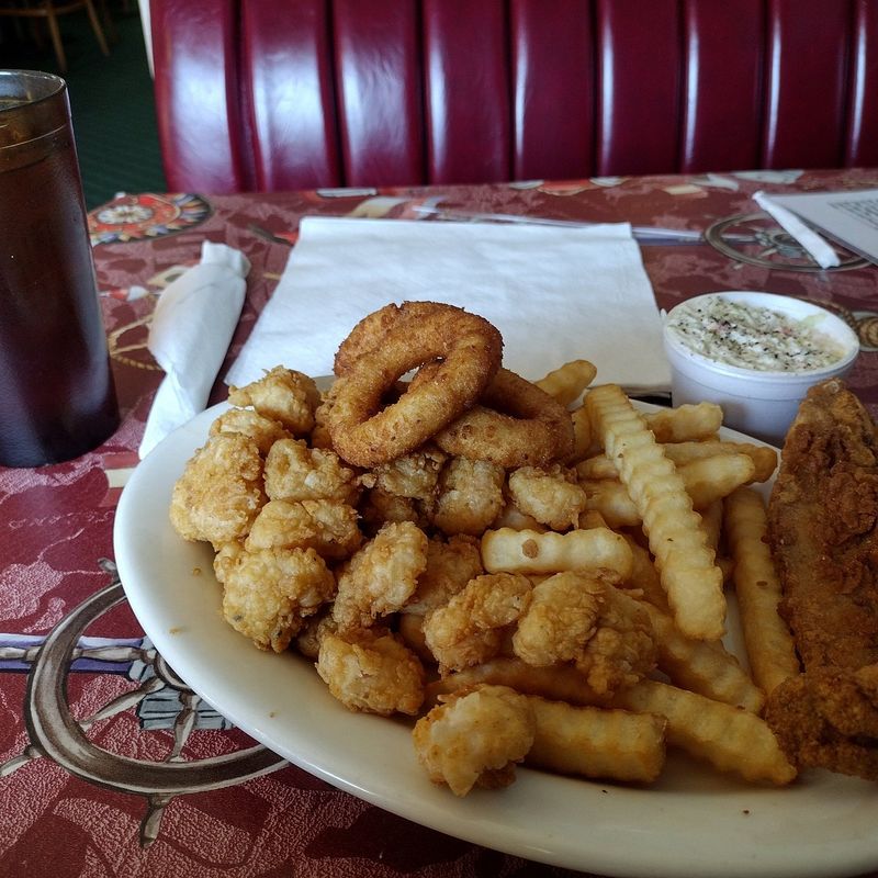 North Carolina Restaurants Where Fish Fry Shines - Decor Hint Captain Bill's Waterfront Restaurant
