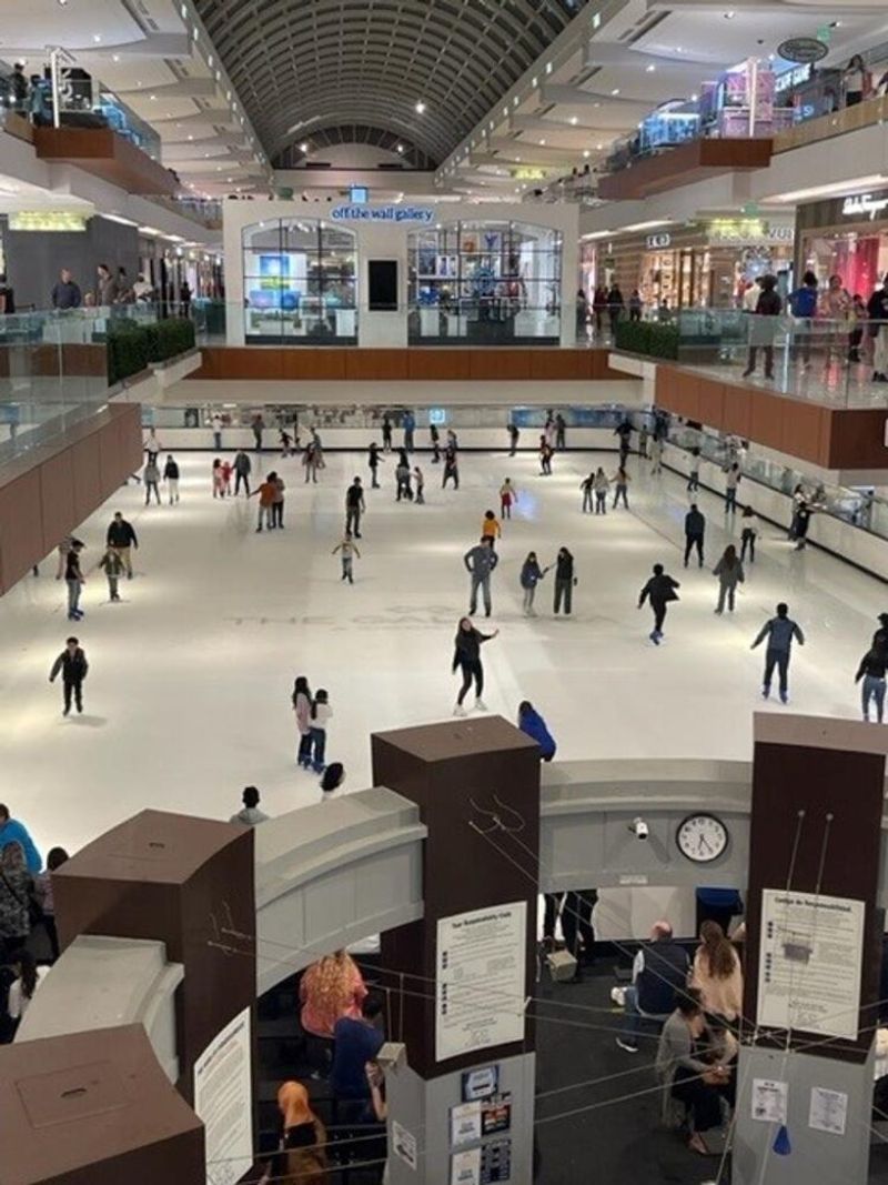 20+ Texas Malls That Shaped Shopping In The Lone Star State - Decor Hint The Galleria Houston