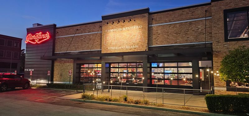 Giordano's Deli – Oak Brook, IL