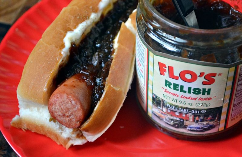 10 Maine Hidden Restaurants That Never Advertise Yet Stay Packed - Decor Hint Flo's Hot Dogs