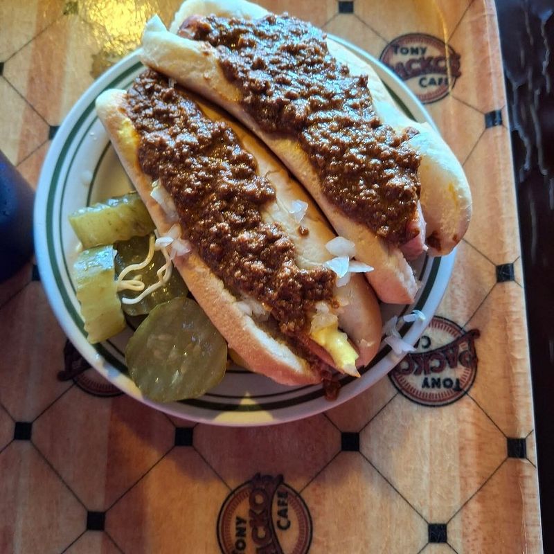 16 Ohio Hot Dog Joints That Will Blow Your Taste Buds Away With Classic Midwest Flavor - Decor Hint Tony Packo's Cafe
