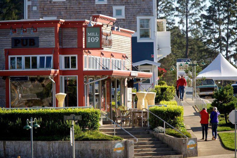 9 Washington Coastal Towns Locals Say Are Packed With Tourists - Decor Hint Seabrook