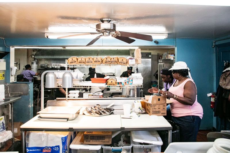 The South Carolina Soul Food Café Locals Refuse To Give Up - Decor Hint A Community Hub Beyond Just Food