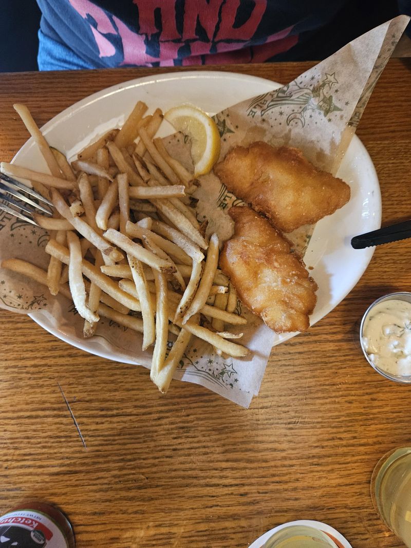 Oregon's Coziest Tavern Fish Fries You'll Want to Try This Season - Decor Hint McMenamins Oregon City Ale-Battered Perfection