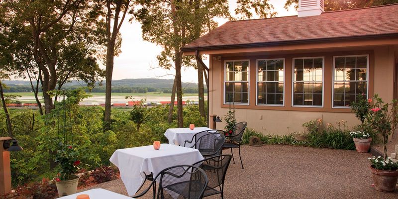 Goldmoor Inn & Dining