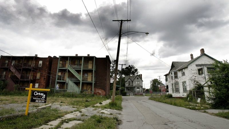 Homes Near Declining Industrial Areas