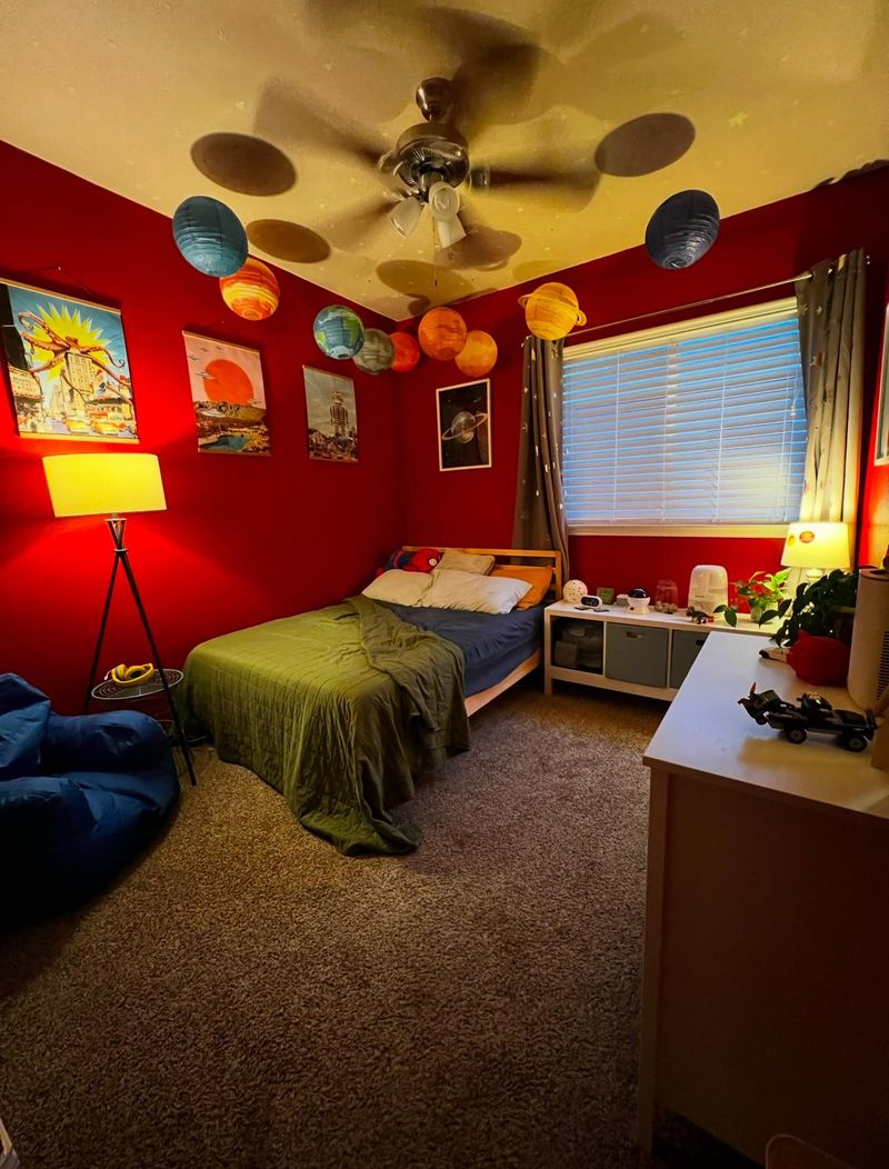 10 Kids' Room Design Mistakes That Turn Buyers Away - Decor Hint Choosing Inappropriate Color Schemes
