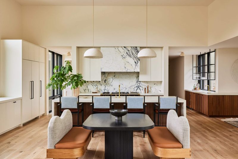 7 Wisconsin Home Trends Fading And 5 That Are Still Popular - Decor Hint Organic Modern Style