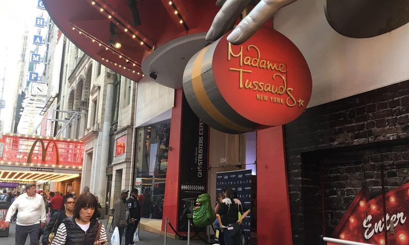 22 New York Tourist Traps Every Local Knows To Avoid (Here's What To Do Instead) - Decor Hint Madame Tussauds Wax Museum