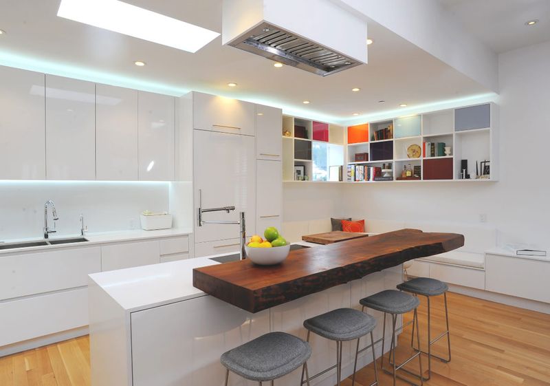 Californian Kitchens Where Warm Minimalism And Natural Luxury Collide - Decor Hint Live-Edge Wood Islands That Command Attention