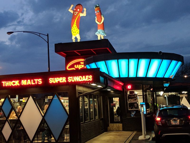 Superdawg Drive-In