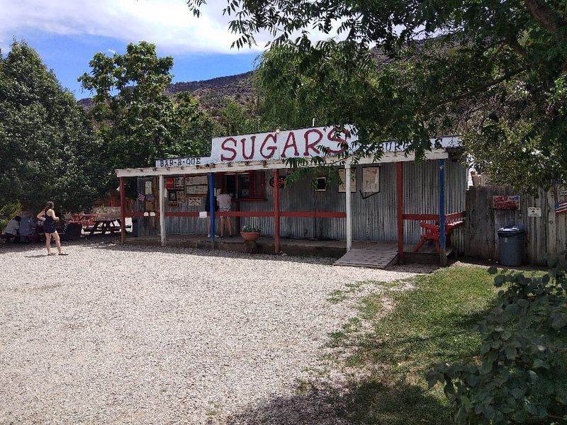Sugar's BBQ in Taos