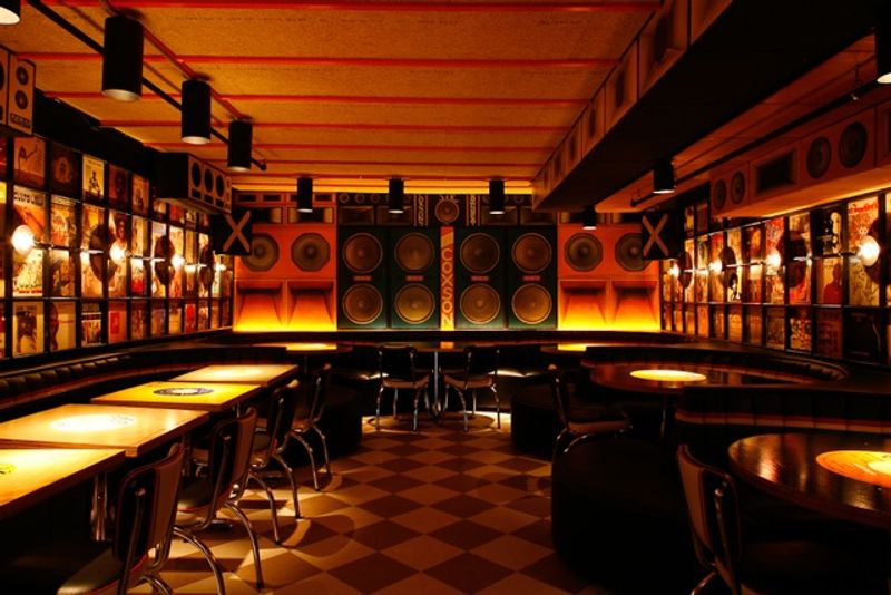 9 New York Restaurants That Serve Fried Fish Done Right - Decor Hint Miss Lily's