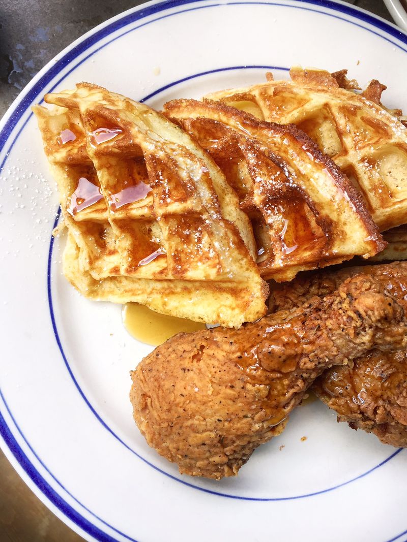 18 New York Restaurants Where Fried Chicken Still Tastes Like Grandma Made It - Decor Hint Sweet Chick