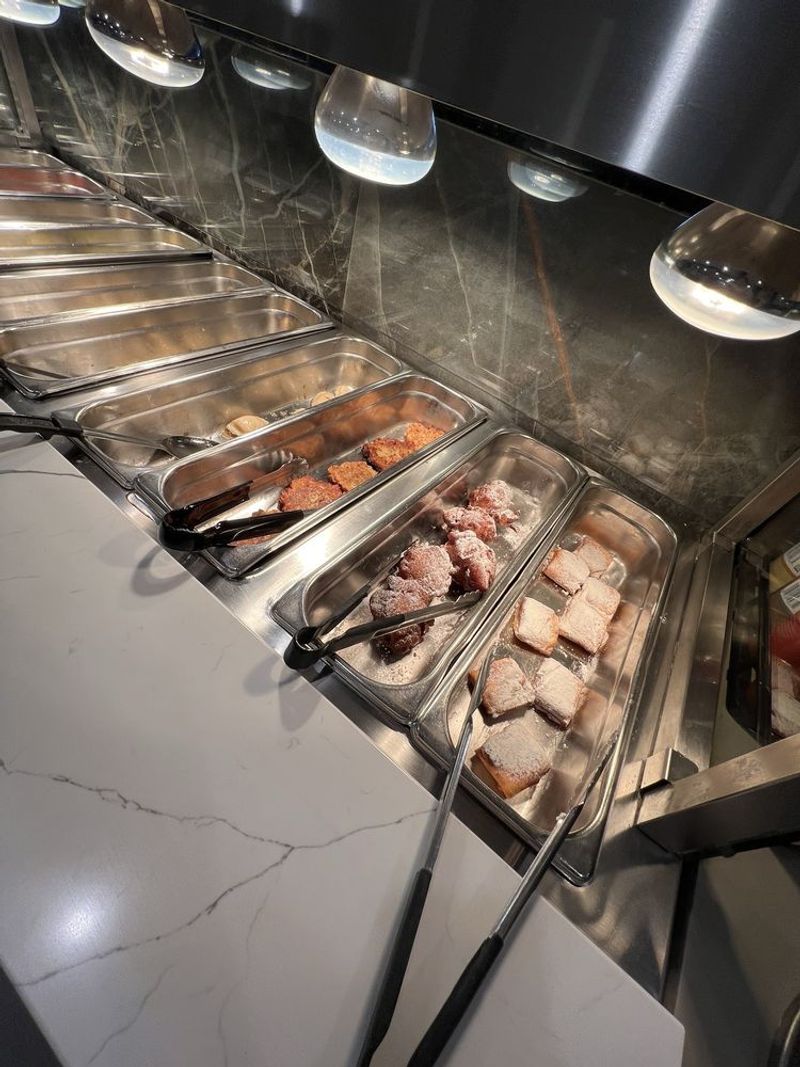 Jolly Inn Restaurant & Banquet Hall