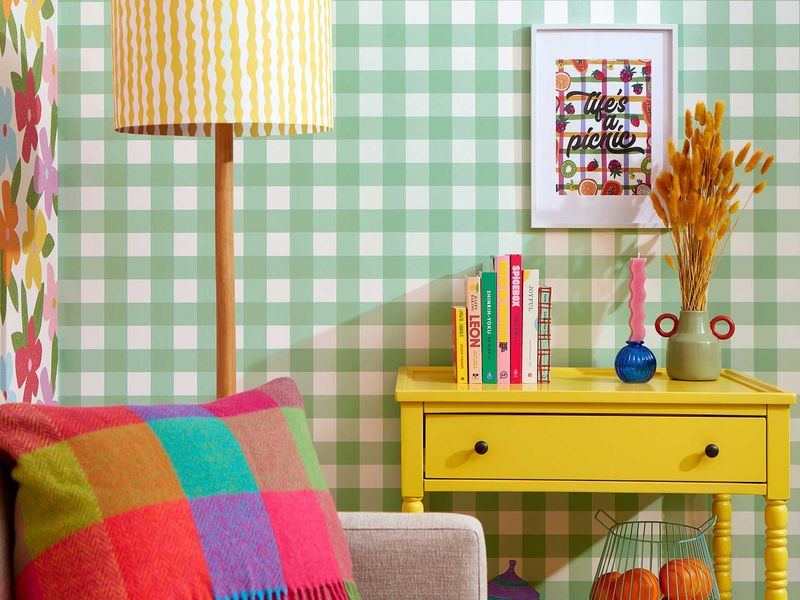 Overly Trendy Wallpaper Choices