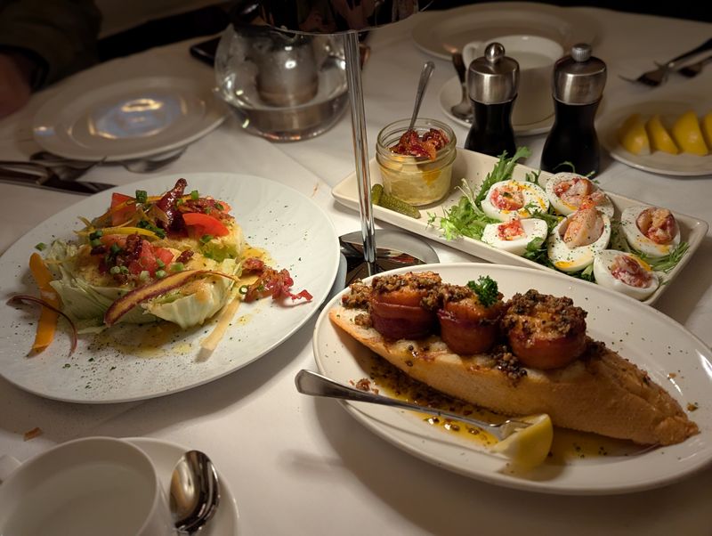 14 Texas Steakhouses So Good, Waiting Is Part Of The Experience - Decor Hint Pappas Bros. Steakhouse, Houston & Dallas