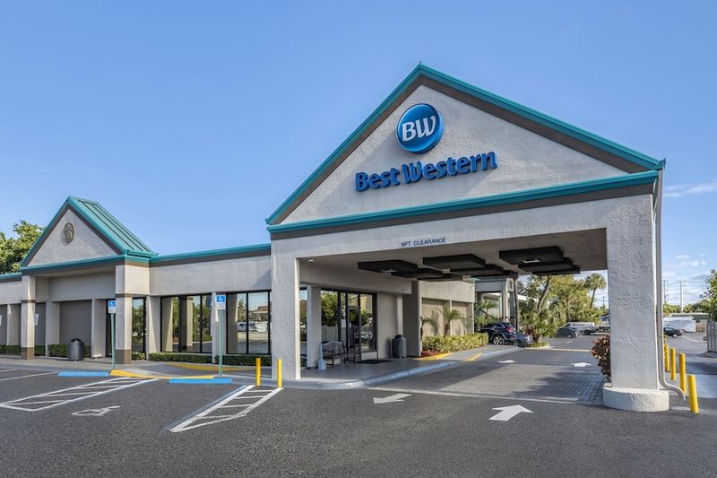 Pet-Friendly Hotels To Stay At In Stuart Florida - Decor Hint Best Western Downtown Stuart