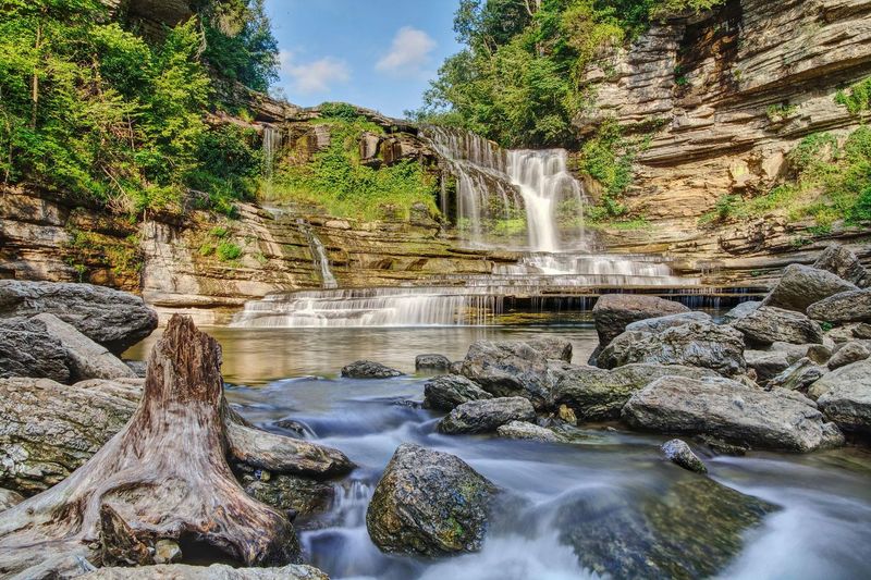16 Tennessee Spots Travelers Love For Their Peace And Quiet - Decor Hint Cummins Falls State Park