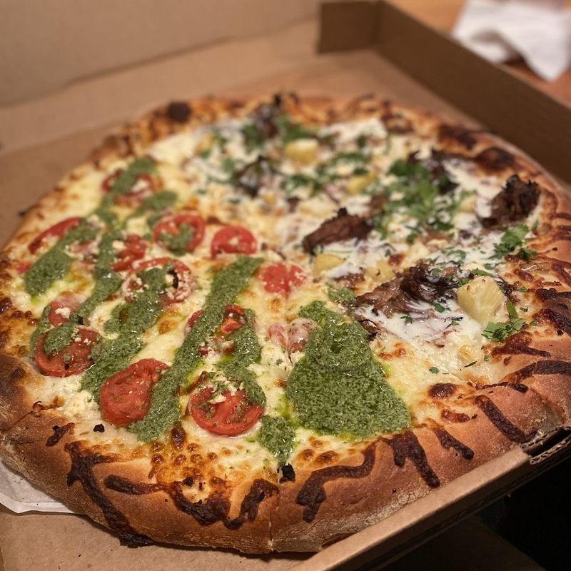 12 Underrated Italian Restaurants In West Virginia Serving Food Straight Out Of Nonna's Kitchen - Decor Hint Gianni's Pizzeria - Charleston