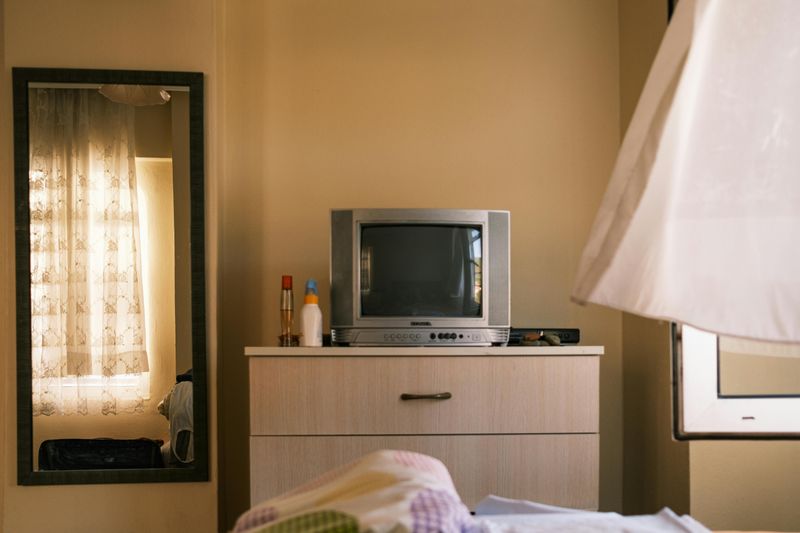 12 Minnesota Furniture Treasures Dropping In Value But 5 That Might Be Your Hidden Gems - Decor Hint French Provincial Dressers