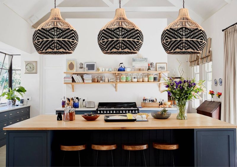 14 Lighting Trends In Florida Ready For Retirement - Decor Hint Lantern Pendants In Every Room