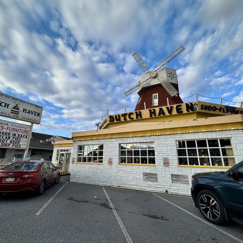 Dutch Haven Restaurant & Gift Shop