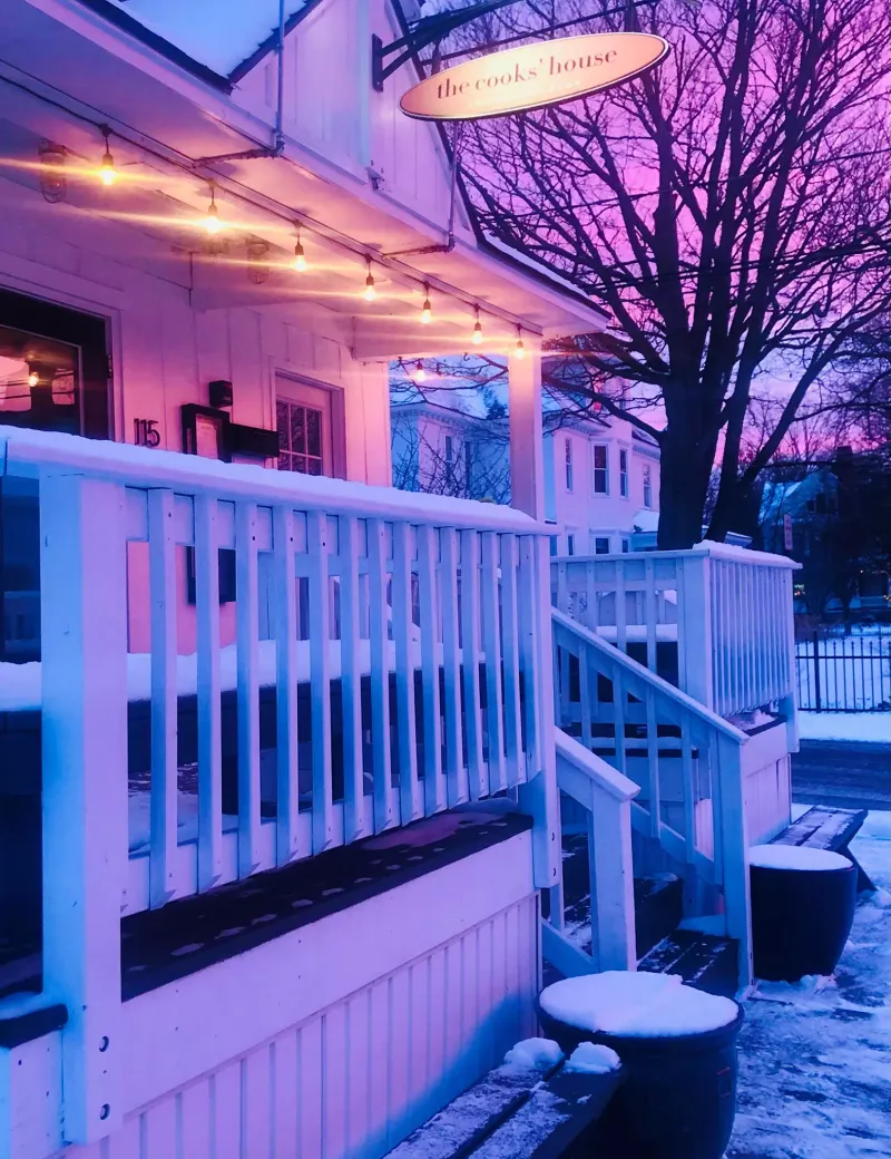 11 Michigan Restaurants Locals Love But Most People Miss - Decor Hint The Cooks' House, Traverse City