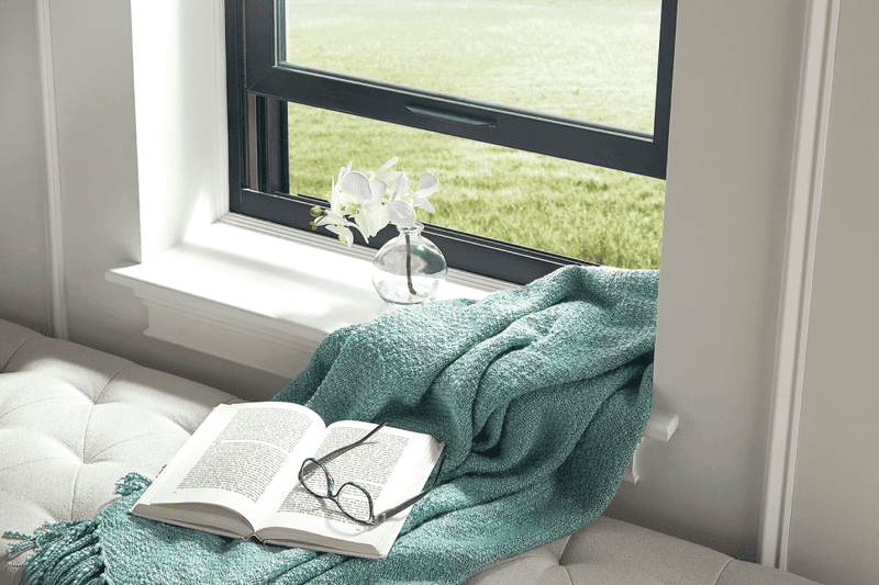 22 Bedroom Traits That Could Make Buyers Hesitant - Decor Hint Windows That Don't Open Properly