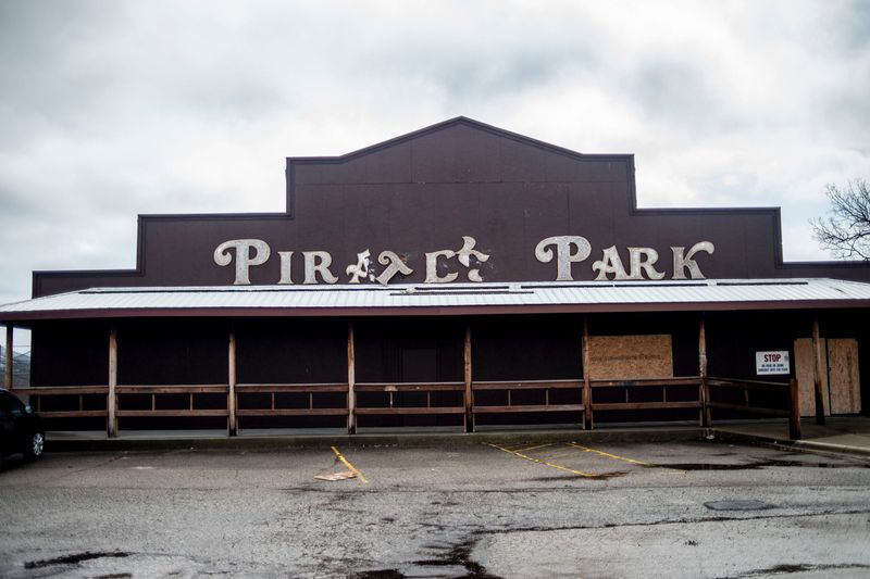 Exploring Michigan's Most Eerie Abandoned Parks - Decor Hint Pirate’s Park, Flint Township