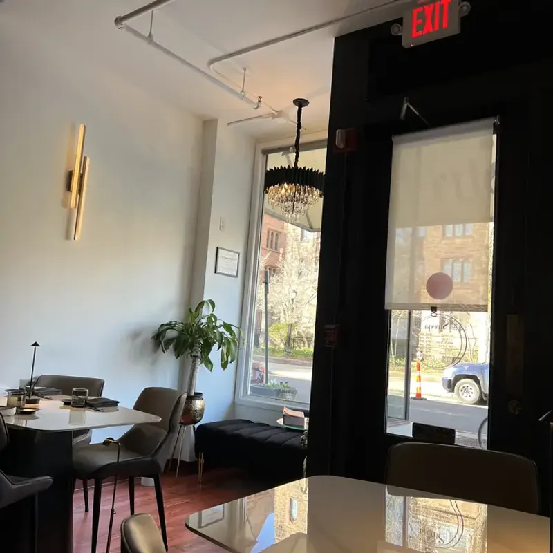 16 Connecticut Eateries So Coveted You'll Need A Reservation Strategy - Decor Hint Strega