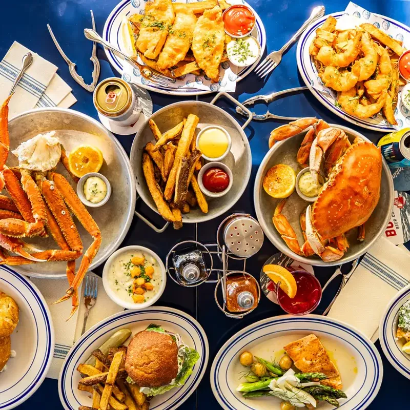 11 Washington Fried Fish Spots Locals Swear By For Crispy Perfection And Northwest Flavor - Decor Hint Mr. Fish – Seattle (Pike Place Market)