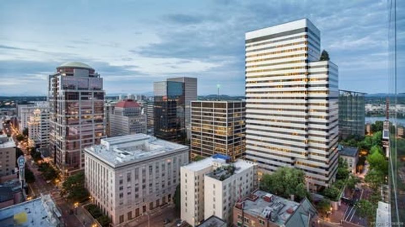 Oregon Home Trends Shifting Fast - 6 Falling In Value, 7 Ready To Soar By The End Of 2025 - Decor Hint Condos in High-Density Developments