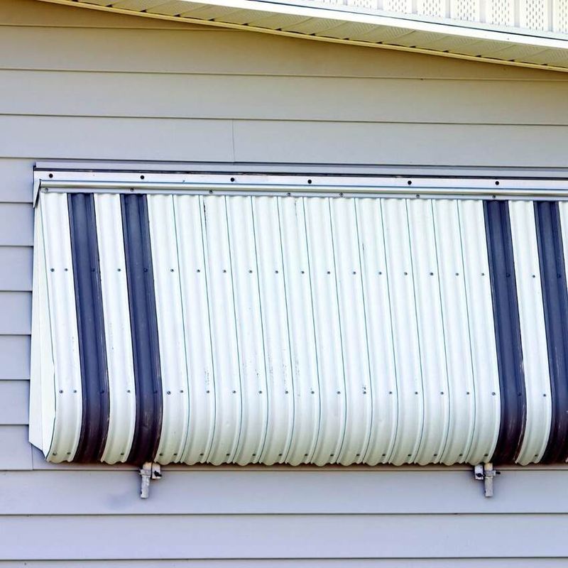 10 Homes Losing Value Quickly, Especially In Florida And Nevada - Decor Hint Homes With Outdated Hurricane Protection