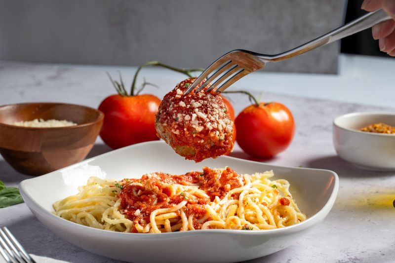 16 Kentucky Chains Where The Spaghetti & Meatballs Get A Well-Earned Standing Ovation - Decor Hint Pasta Garage Louisville (NuLu)