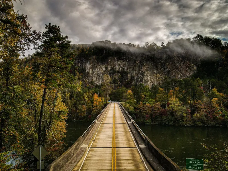 Locals' Favorite North Carolina Scenic Drive That Feels Like Heaven - Decor Hint Fontana Dam's Towering Presence