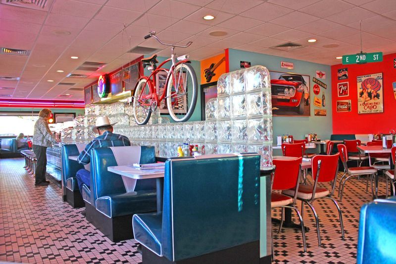 I Traveled Iowa's Backroads For 10 Classic Diners (And Found 6 Serving Pure Nostalgia) - Decor Hint Johnny’s Diner – Ames